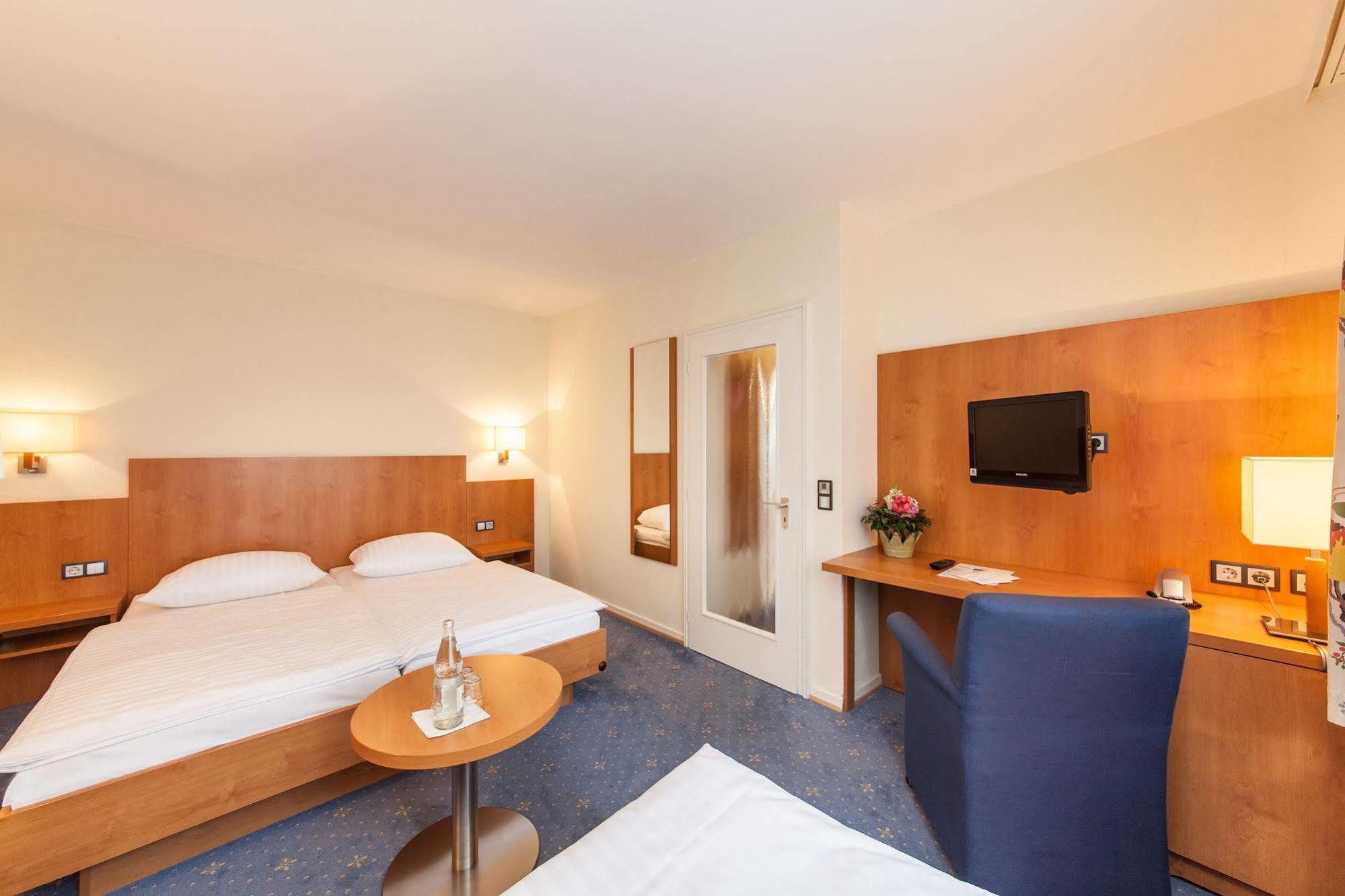 Hotel Drei Kronen Elmshorn Zewnętrze zdjęcie